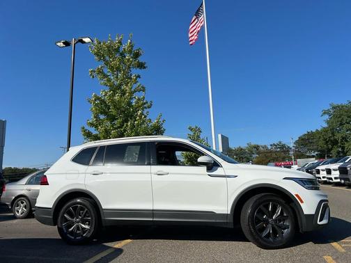 2022 Volkswagen Tiguan 2.0T SE 4MOTION