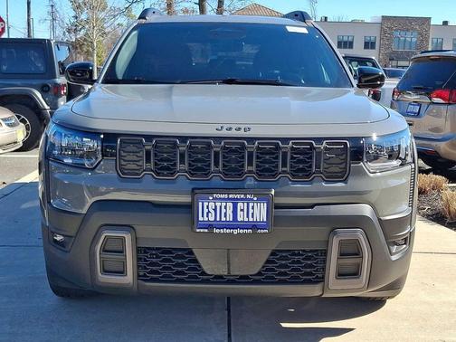 2026 Jeep Cherokee Laredo 4x4