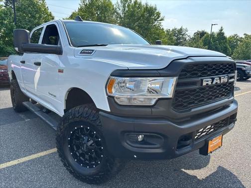 2022 RAM 2500 Tradesman Crew Cab 4x4 6'4' Box