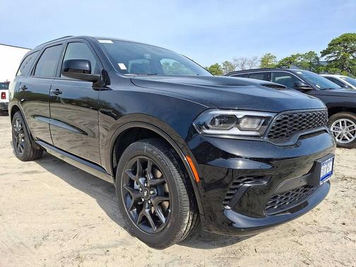DB Black Clearcoat 2026 Dodge Durango GT HEMI V8 AWD