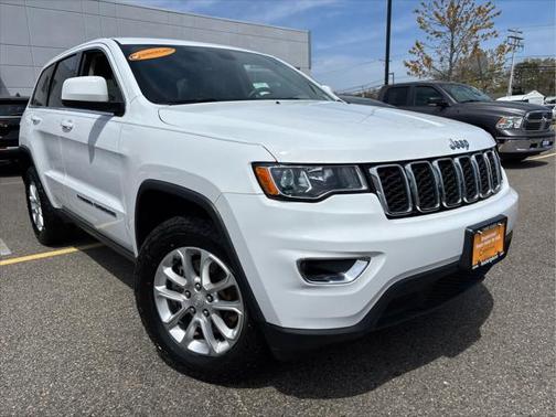 2022 Jeep Grand Cherokee Laredo