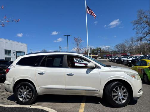 White Diamond Tricoat 2013 Buick Enclave Leather
