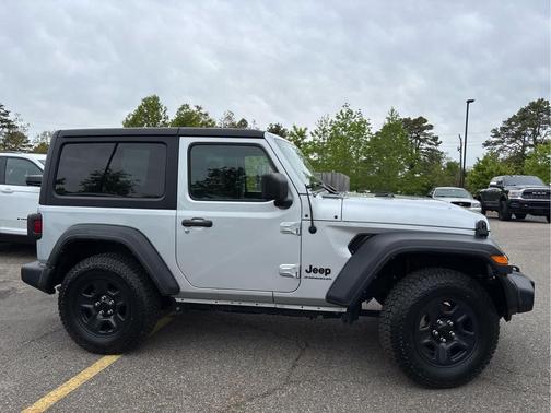Silver Zynith Clearcoat 2023 Jeep Wrangler Sport
