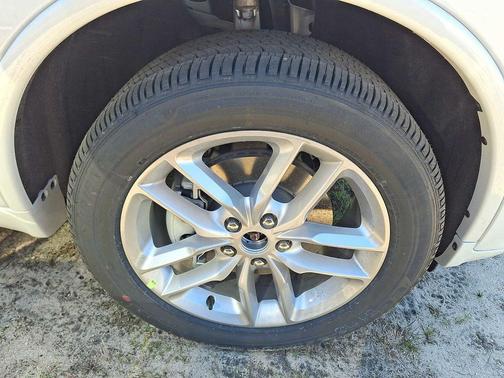 White Knuckle Clearcoat 2026 Dodge Durango GT Plus