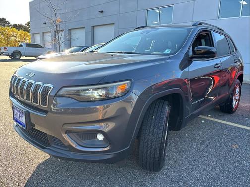 2022 Jeep Cherokee Latitude Lux
