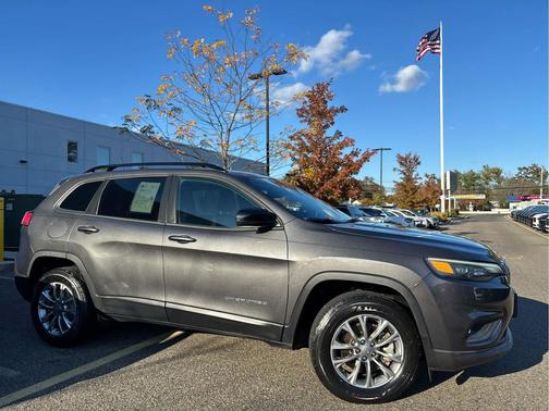 2022 Jeep Cherokee Latitude Lux
