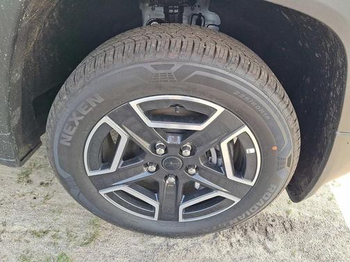 Bright White Clearcoat 2026 Jeep Cherokee Limited