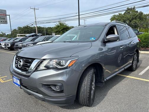 2018 Nissan Pathfinder S