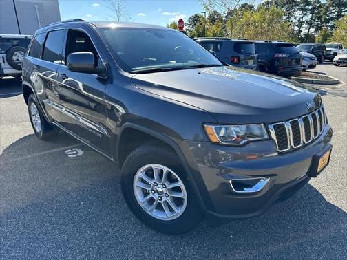 2020 Jeep Grand Cherokee Laredo
