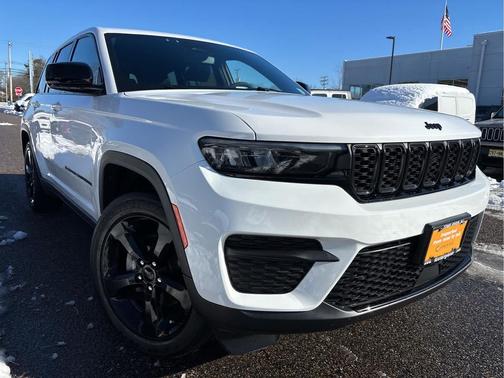 2023 Jeep Grand Cherokee Altitude