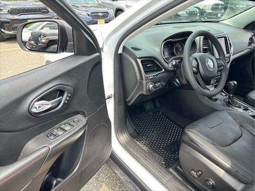 2021 Jeep Cherokee Trailhawk