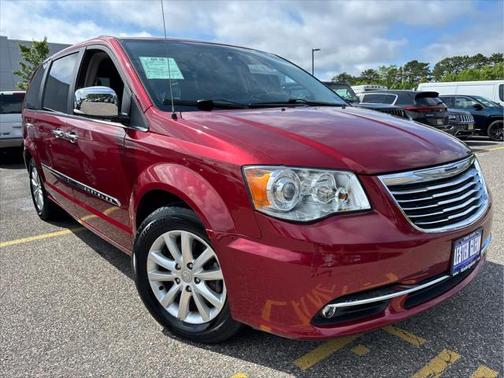 2015 Chrysler Town & Country Limited Platinum