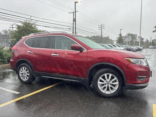 2018 Nissan Rogue SV