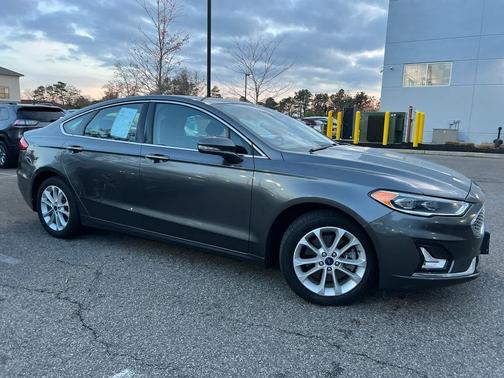 2020 Ford Fusion Plug-In Hybrid Titanium