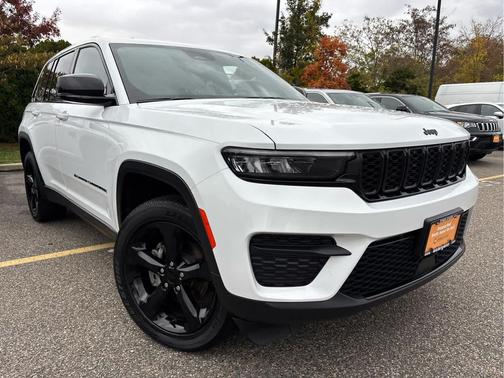 2023 Jeep Grand Cherokee Altitude