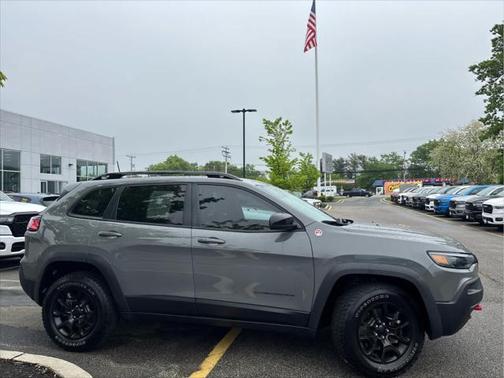 2022 Jeep Cherokee Trailhawk
