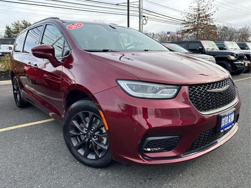 2021 Chrysler Pacifica Touring L