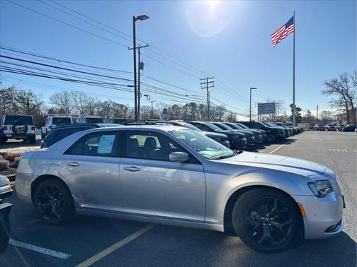 2022 Chrysler 300 S