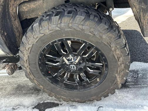 2024 RAM 2500 Tradesman Crew Cab 4x4 6'4' Box