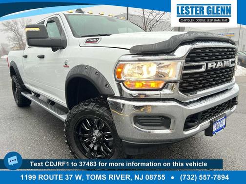 2024 RAM 2500 Tradesman Crew Cab 4x4 6'4' Box