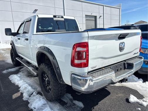 2024 RAM 2500 Tradesman Crew Cab 4x4 6'4' Box