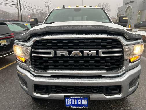 2024 RAM 2500 Tradesman Crew Cab 4x4 6'4' Box