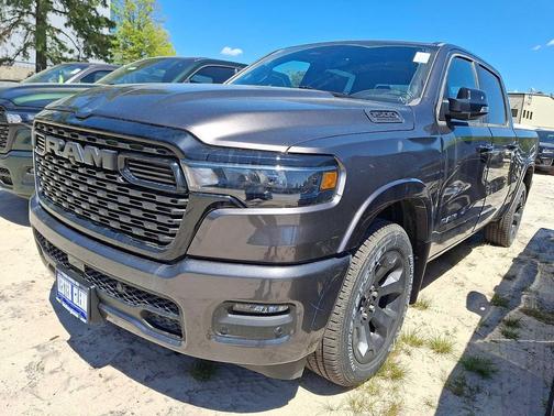 Granite Crystal Metallic Clearcoat 2026 RAM 1500 Big Horn/Lone Star