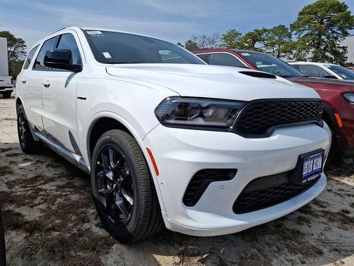 White Knuckle Clearcoat 2026 Dodge Durango GT HEMI V8 AWD
