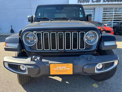 2024 Jeep Wrangler 4-Door Sahara 4x4