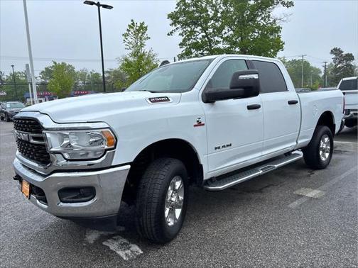 2023 RAM 2500 Big Horn Crew Cab 4x4 6'4' Box