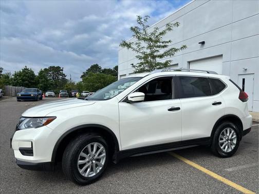 2020 Nissan Rogue SV
