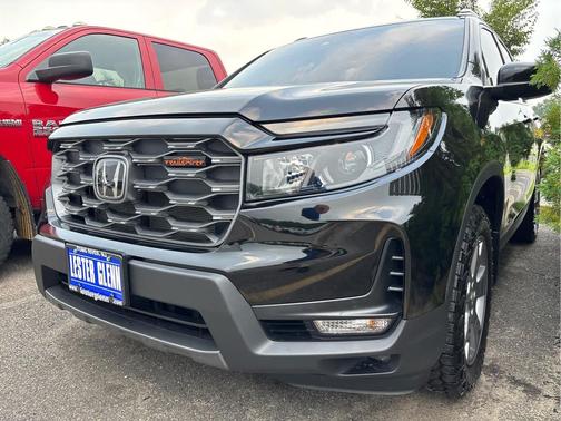 Crystal Black Pearl 2025 Honda Passport AWD TrailSport