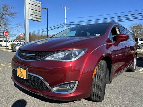 2020 Chrysler Pacifica Touring L