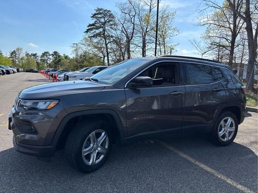 BALTIC GRAY METAL 2024 Jeep Compass Latitude