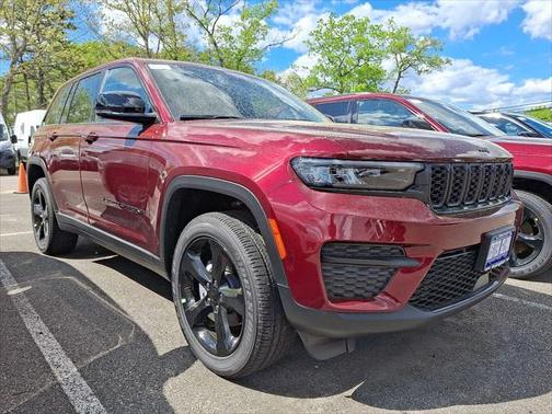 2025 Jeep Grand Cherokee Altitude