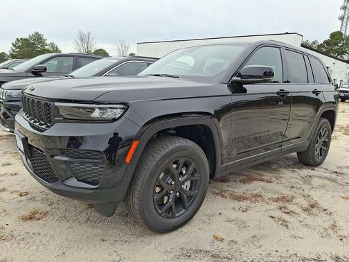 2025 Jeep Grand Cherokee Altitude