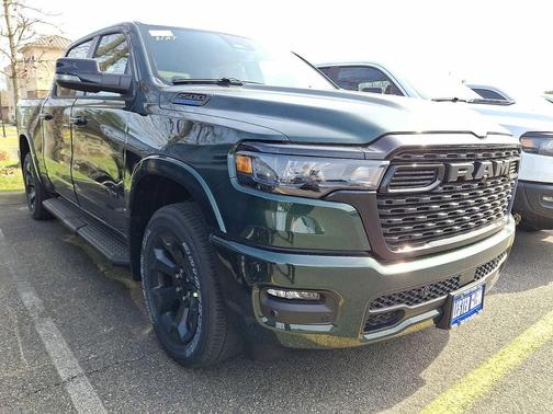 Serrano Green Metallic 2026 RAM 1500 Big Horn/Lone Star
