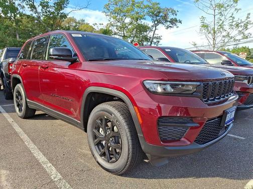 2025 Jeep Grand Cherokee Altitude