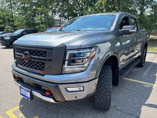 2024 Nissan Titan PRO-4X