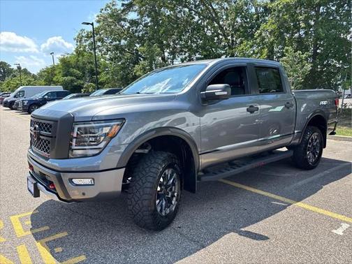 2024 Nissan Titan PRO-4X