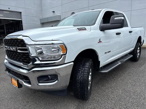 2023 RAM 2500 Big Horn Crew Cab 4x4 6'4' Box