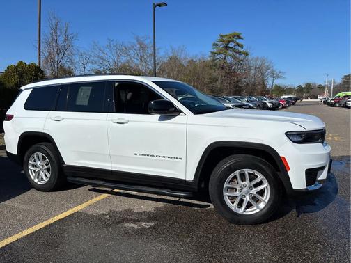 2023 Jeep Grand Cherokee L Laredo