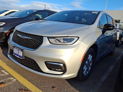 2026 Chrysler Pacifica L