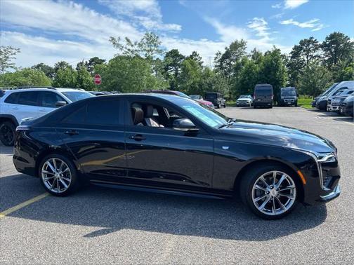 2022 Cadillac CT4 Sport
