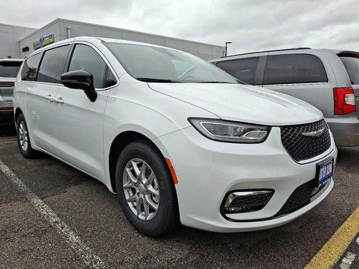 2026 Chrysler Pacifica L