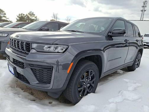 2026 Jeep Grand Cherokee Altitude