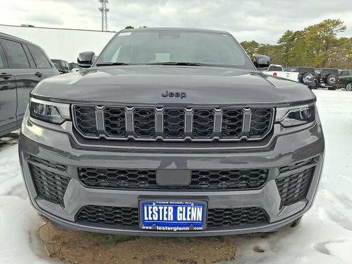 2026 Jeep Grand Cherokee Altitude
