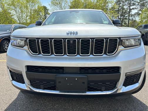 Silver Zynith 2023 Jeep Grand Cherokee L Limited