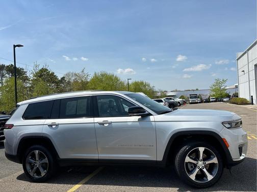 Silver Zynith 2023 Jeep Grand Cherokee L Limited