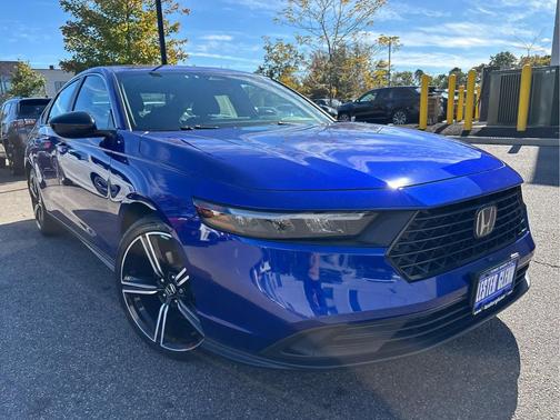 2023 Honda Accord Hybrid Base
